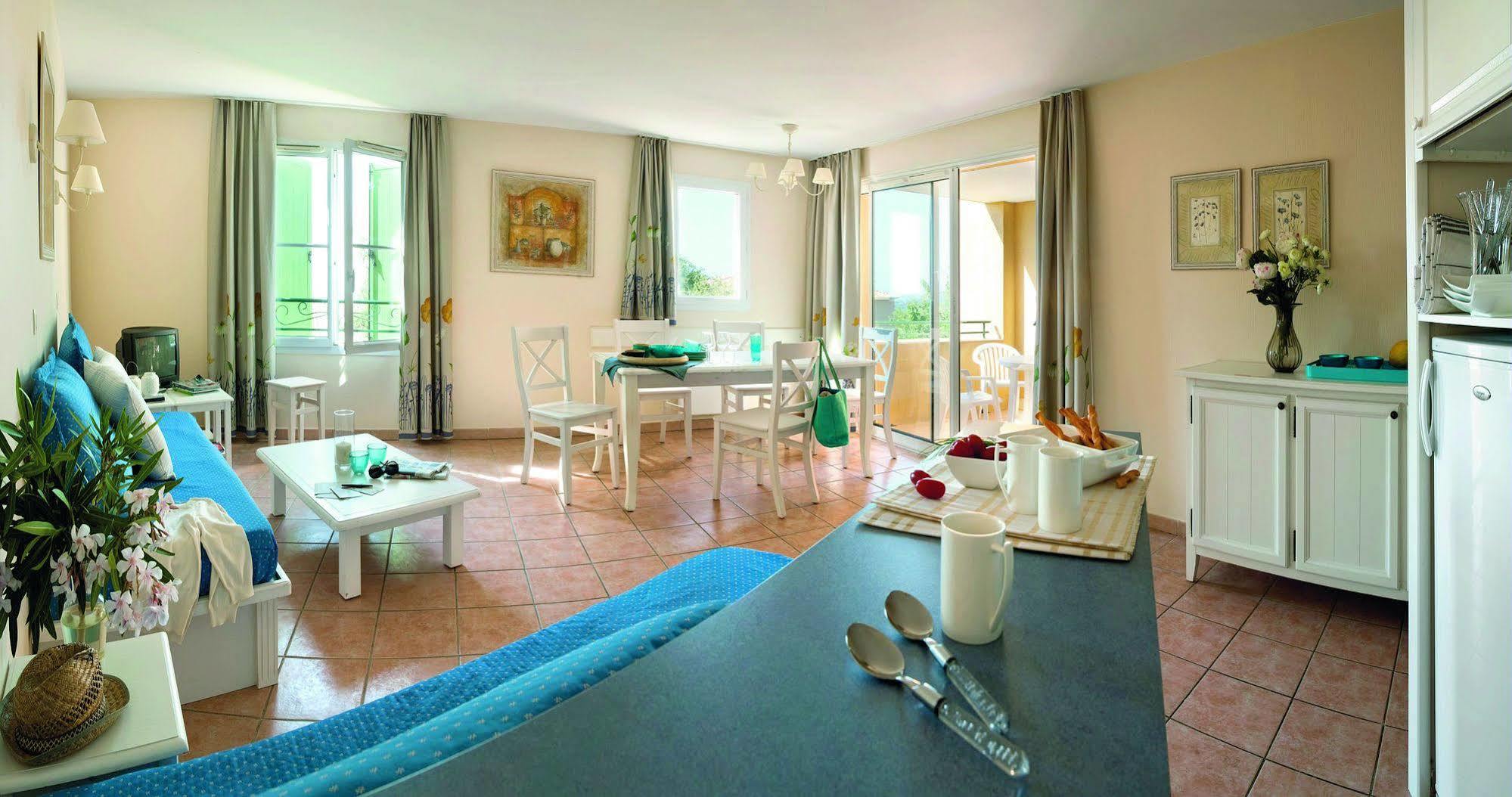P&V Residence Le Hameau Des Issambrr Sainte-Maxime Exterior photo